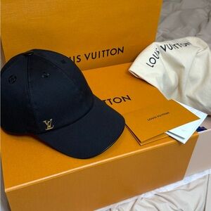 Louis Vuitton LV Black Cap Adjustable Hat Full Set Good Condition
